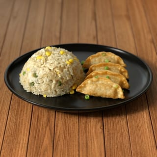 4 Pieces Dumplings with Fried Rice